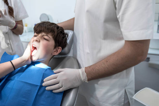 Best Emergency Wisdom Tooth Extraction in Dollar Bay, MI